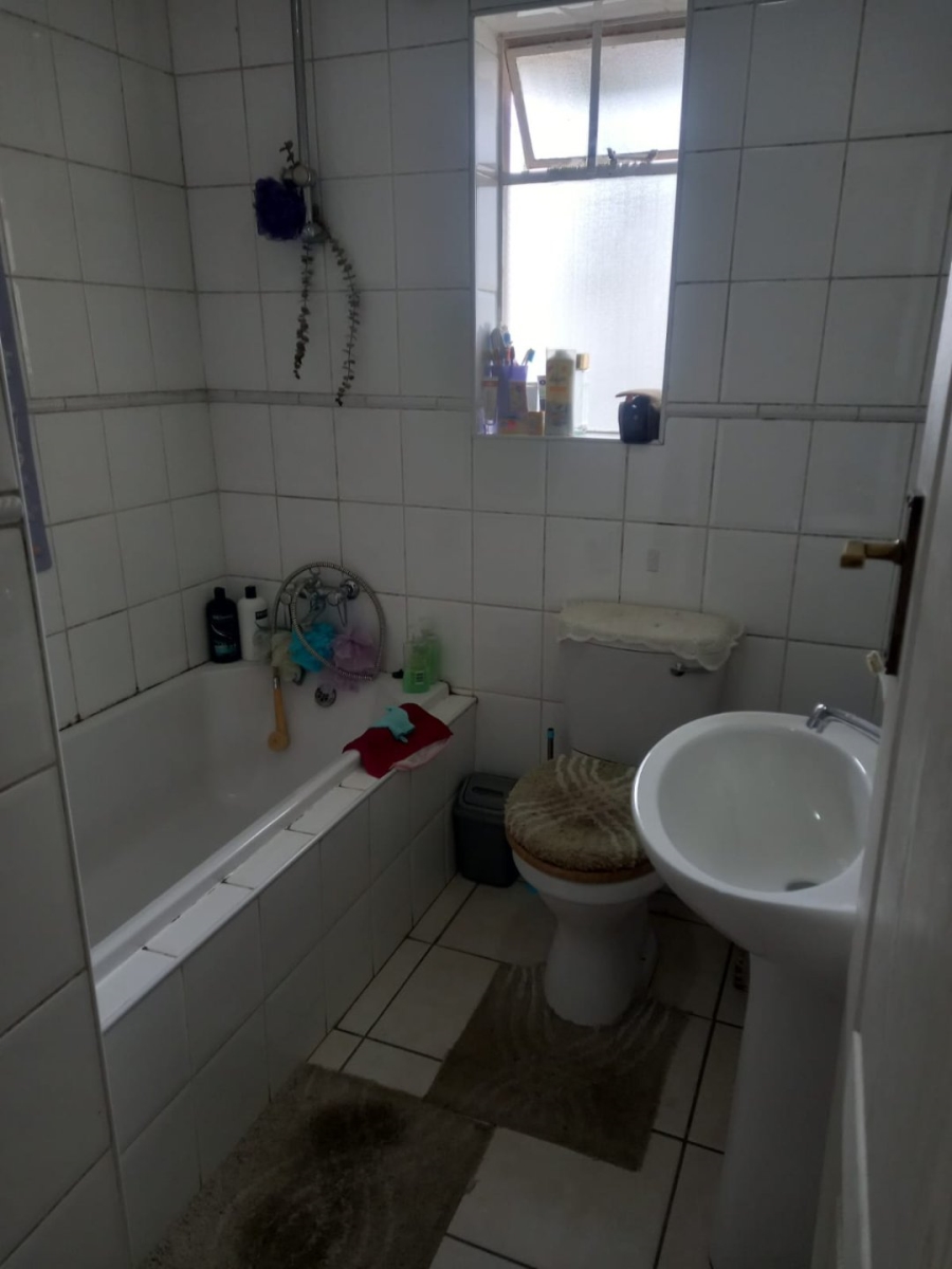 To Let 2 Bedroom Property for Rent in Van Der Stel Eastern Cape